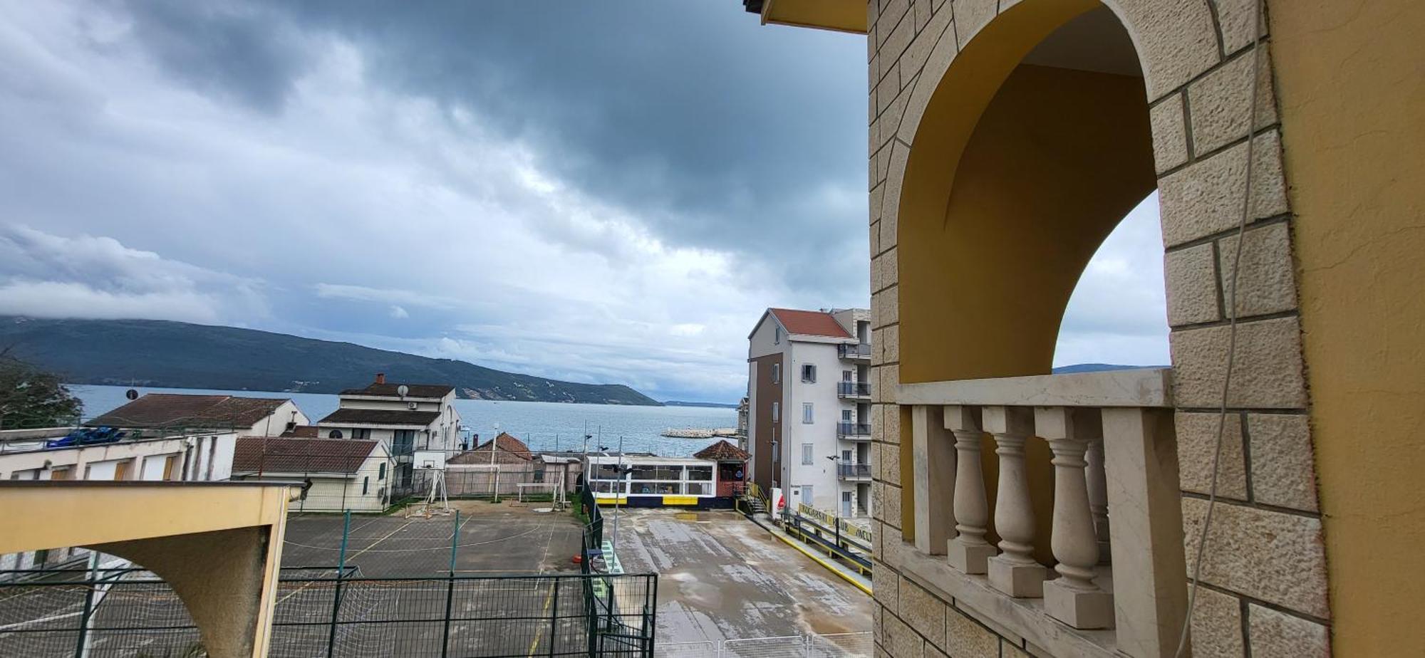 Studio Apartman Sa Pogledom Na More Мельине Экстерьер фото